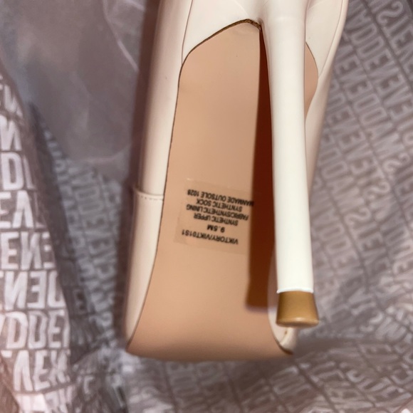 Steve Madden Women's Viktory Fashion Thigh High Boot - Picture 3 of 7